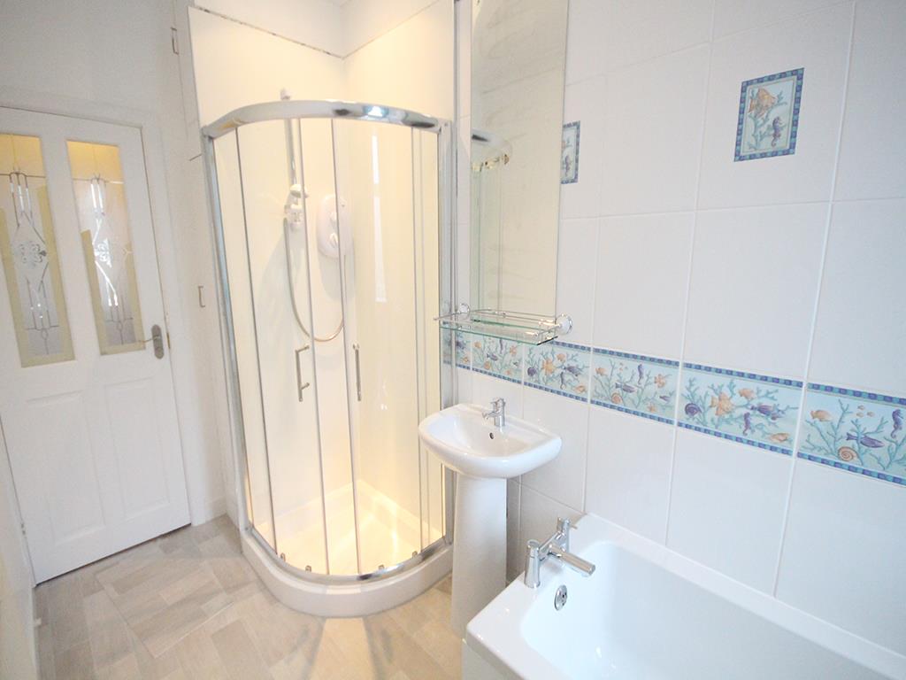 3 bedroom mid terrace house Let Agreed in Clitheroe - 2016-11-16 11.34.12.jpg